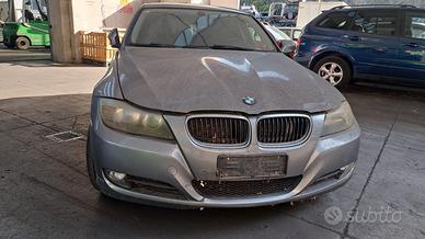 BMW 318D 2011 SOLO PER RICAMBI