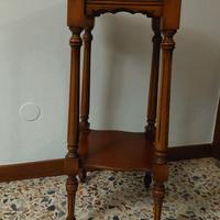 Colonnina porta vaso