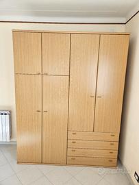 armadio, 2 letti e 2 comodini