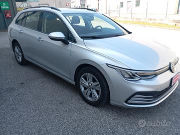 Volkswagen Golf Variant TDI 116 CV