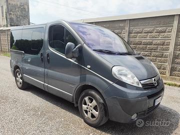 Opel Vivaro Tour 2012