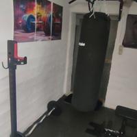 Sacco da box più guantoni