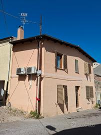 Pochi km dalla città e dal mare