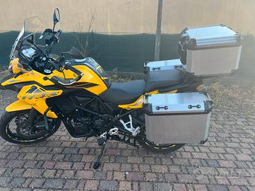 Benelli trk 502x