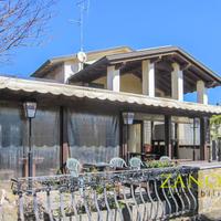 Palazzo / Stabile - Mossa