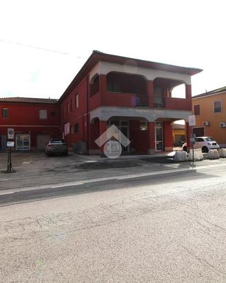 MONOLOCALE A BENTIVOGLIO