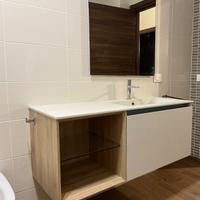 ARREDO BAGNO LAVABO SPECCHIO E LAMPADA
