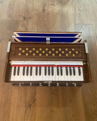 Harmonium in legno fatto a mano 440Hz