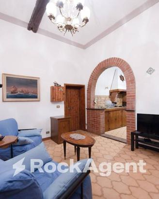 QUADRILOCALE VIA GARIBALDI, CAMOGLI CENTRO