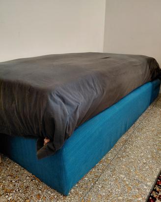 Letto alla turca