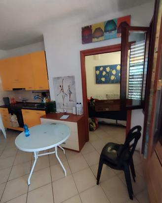 Appartamento con giardino in residence