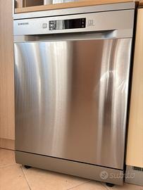 Lavastoviglie libera installazione