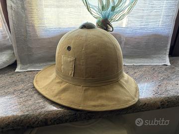 Casco coloniale italiano