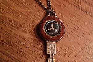 Chiave Mercedes Argento