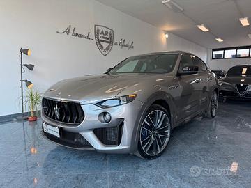 Maserati Levante 3.8 V8 Trofeo 580cv Tetto 22" Ca