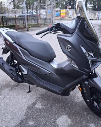SCOOTER VOGE SFIDA SR1 125cc MOT.A LIQUIDO