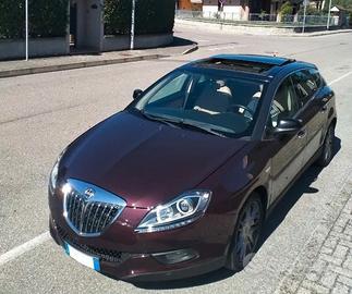 Lancia Delta 1.6 multijet Platino Seletronic