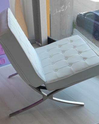 POLTRONCINA IN SIMILPELLE BIANCA