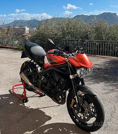 TRIUMPH STREET TRIPLE 675R 2009