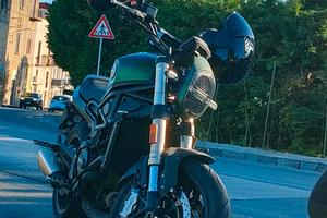 Benelli Leoncino 800