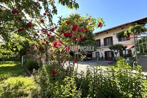 SOLUZIONE INDIPENDENTE RISTRUTTURATA CON ESTERNO D