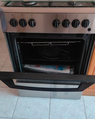 cucina a gas elettrica 