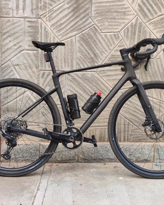 Gravel Cube Nuroad C62 One pari al nuovo 