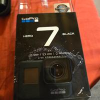 gopro hero 7 black con gimbal 4 batterie  