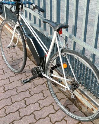 Legnano donna elettrica
