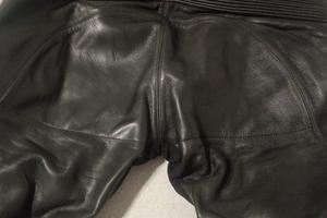 pantaloni moto usati 