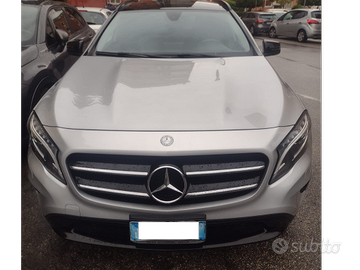 mercedes GLA 200 4 matic