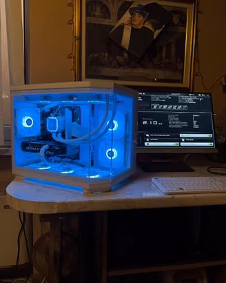 PC Gaming Bianco - I7 12700 - RTX 5060 Ti - DDR5