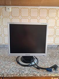 Monitor 17" LCD Samsung SyncMaster 713N - Con Cavi