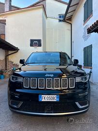 Jeep Grand Cherokee Summit