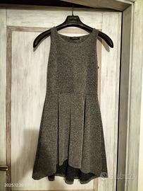 Vestito smanicato assimetrico 