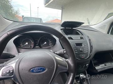 Motore e ricambi Ford transit courier 2023