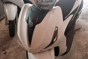 PIAGGIO BEVERLY 300 HPE 2022