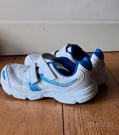 Scarpe sportive n.33