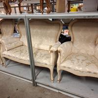 Divano in stile con 2 poltrone