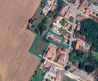 Immobile in asta di 855 m² con più di 5 locali a C