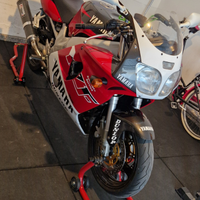 Fzr 600 r
