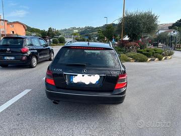 MERCEDES Classe C (W/S203) - 2009