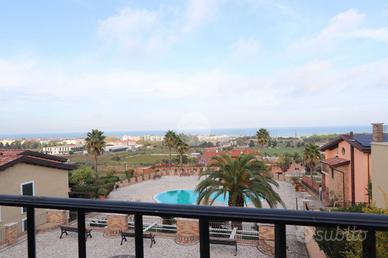 3 LOCALI A TORTORETO