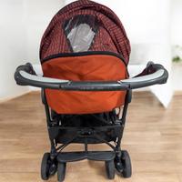 Passeggino e carrozzina e vasca bagnetto