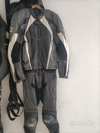 abbigliamento moto tuta moto in pelle 