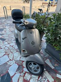 Vespa 50
