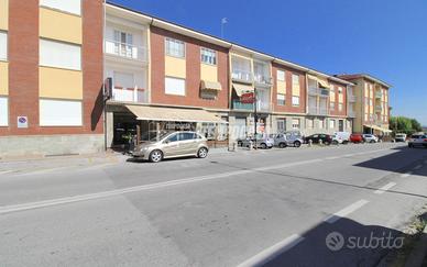 LOCALE COMMERCIALE LIBERO SUBITO!