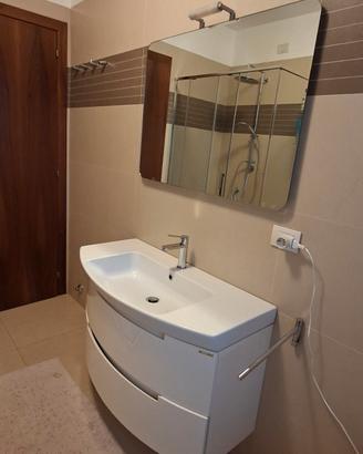 Mobile bagno con specchio