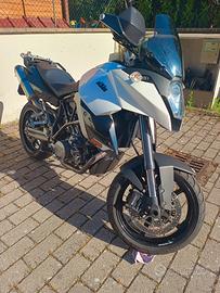 KTM 990 SMT ABS – 14.900 km – Akrapovic 