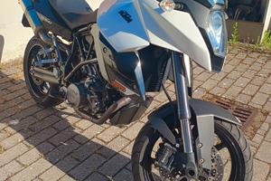 KTM 990 SMT ABS – 14.900 km – Akrapovic 